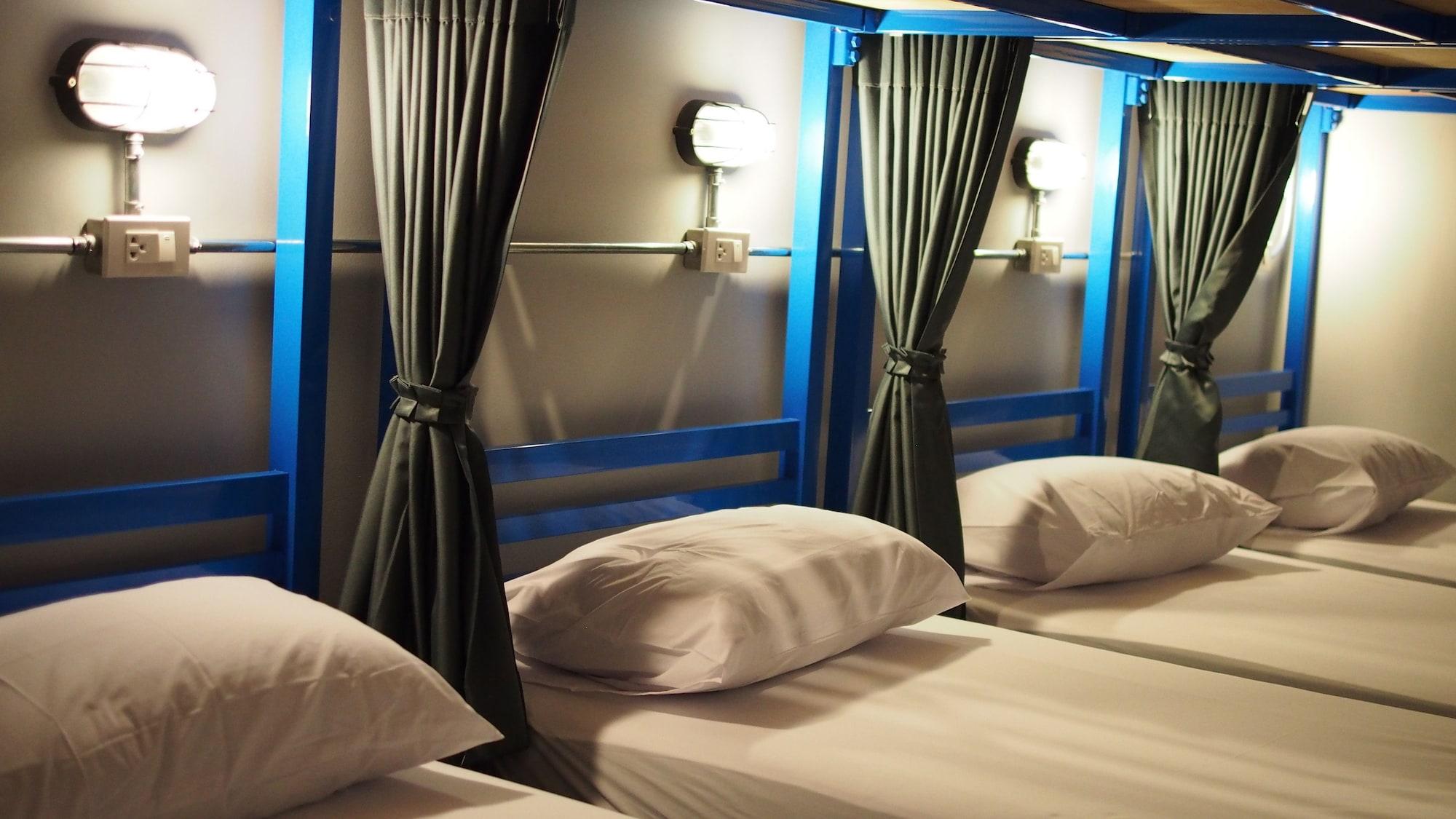 Loftel Station Hostel Bangkok Ngoại thất bức ảnh
