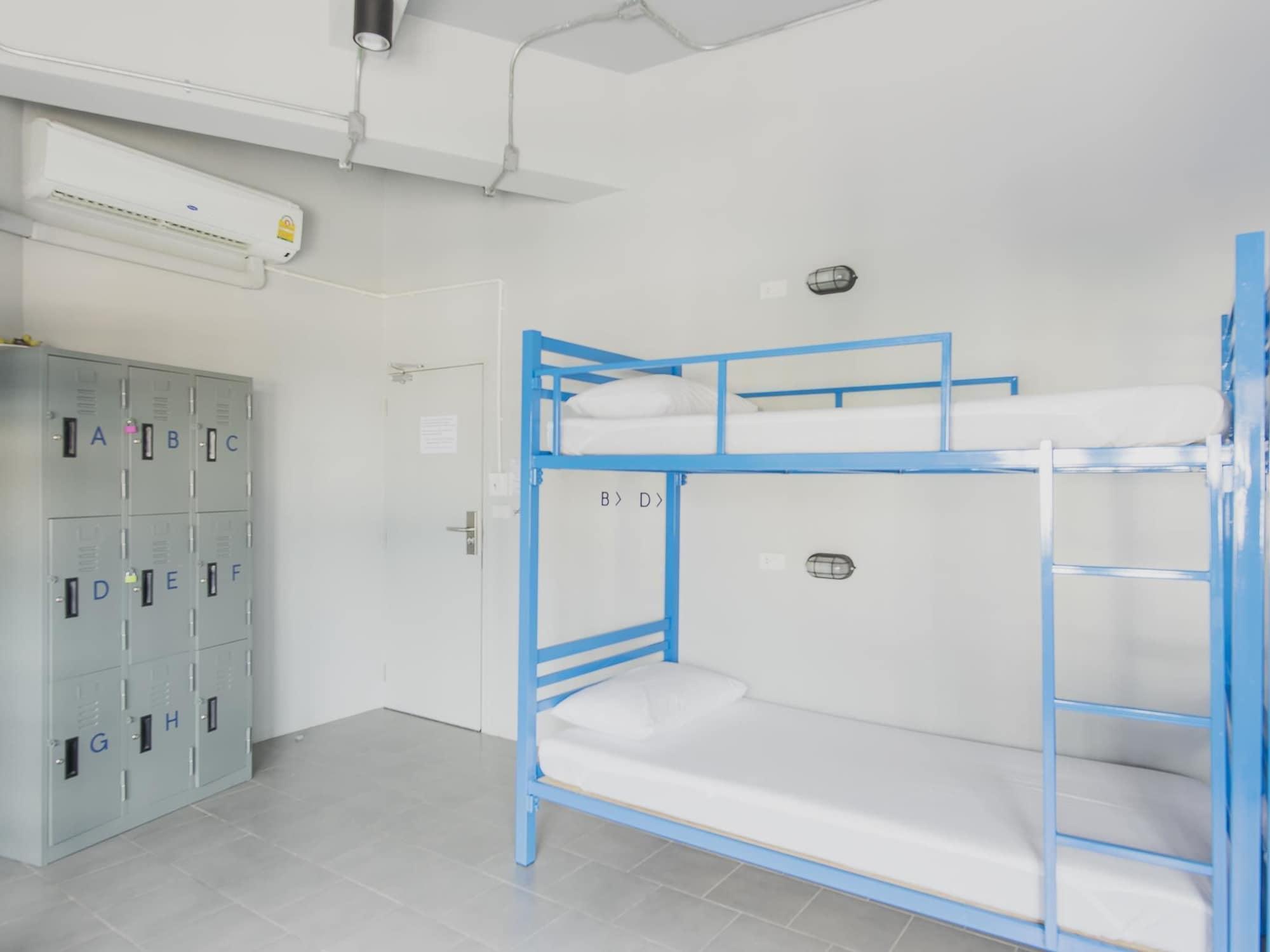 Loftel Station Hostel Bangkok Ngoại thất bức ảnh