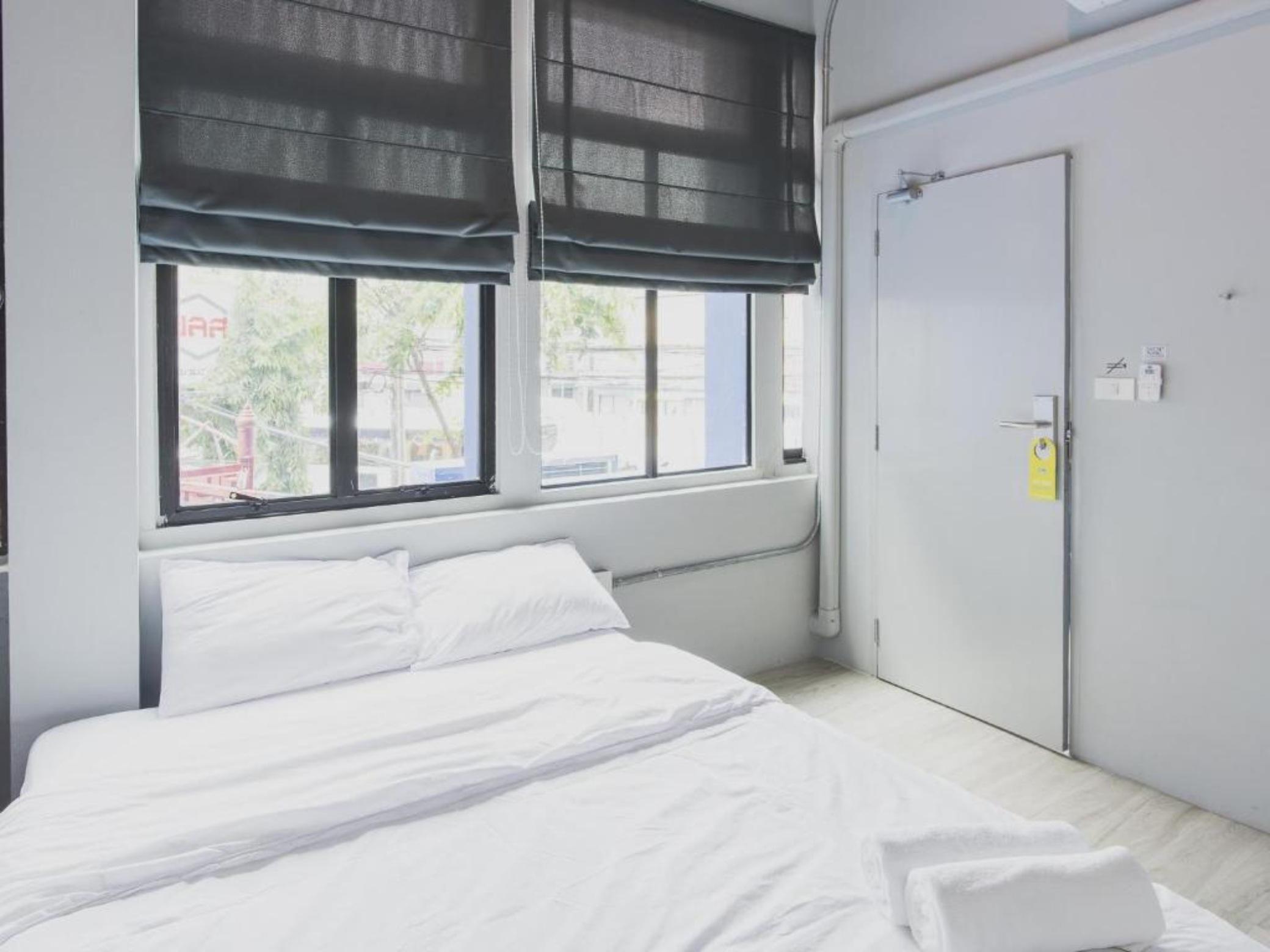 Loftel Station Hostel Bangkok Ngoại thất bức ảnh