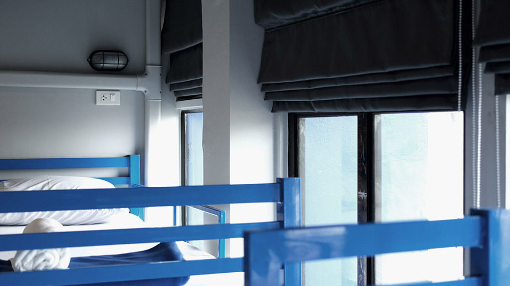Loftel Station Hostel Bangkok Ngoại thất bức ảnh