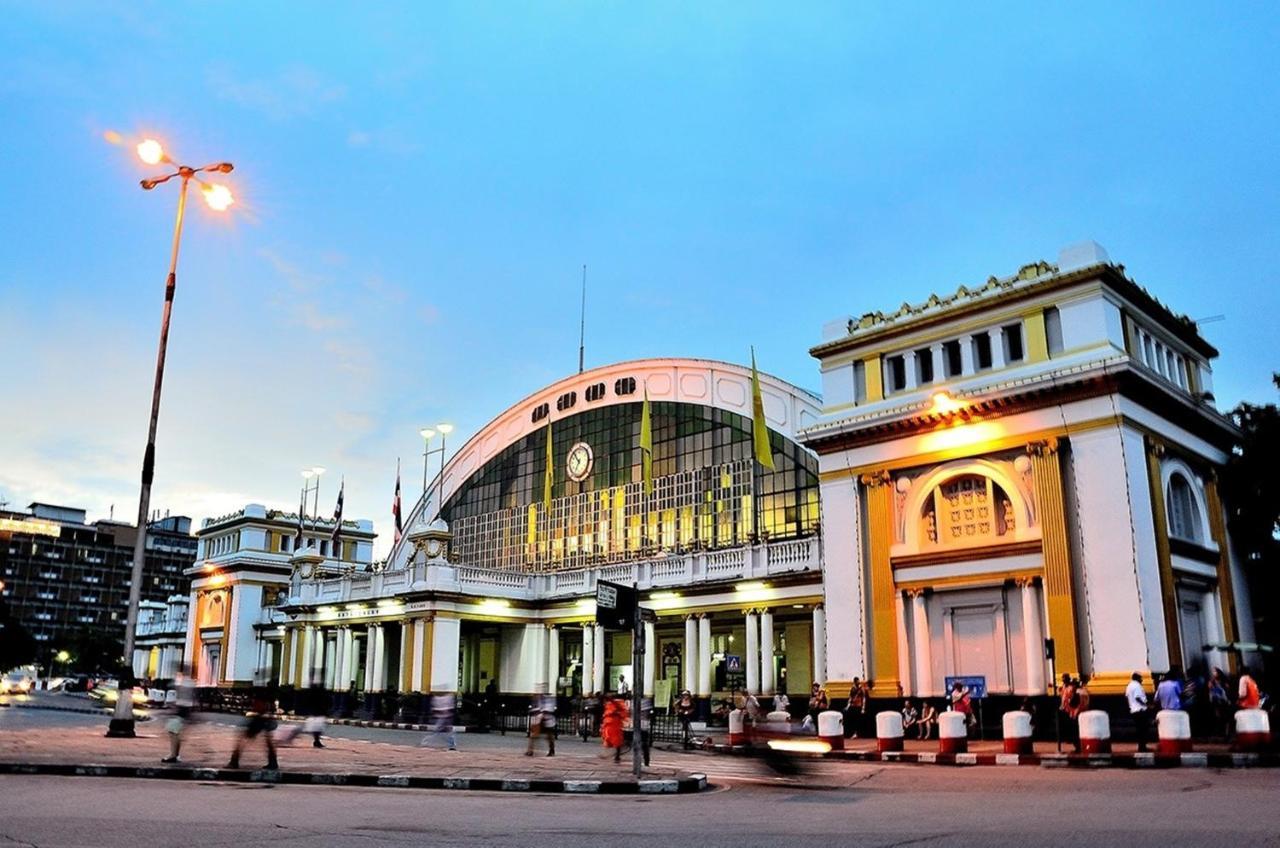Loftel Station Hostel Bangkok Ngoại thất bức ảnh